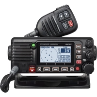 Standard Horizon GX2400E fastmontert VHF med GPS, AIS-mottaker og nettverksstøtte