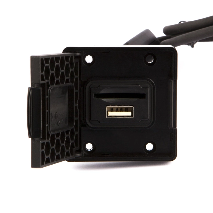 Raymarine Axiom/Axiom PRO/Axiom XL SD-kortleser med USB-utgang