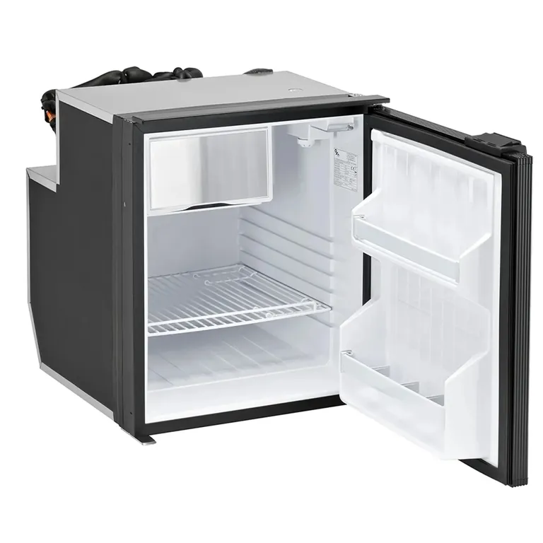 Isotherm Cruise Classic CR65 Total Black 65L kjøleskap, matt sort, 12/24V