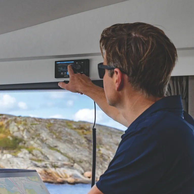 Garmin Signal VHF 220 med AIS-mottaker