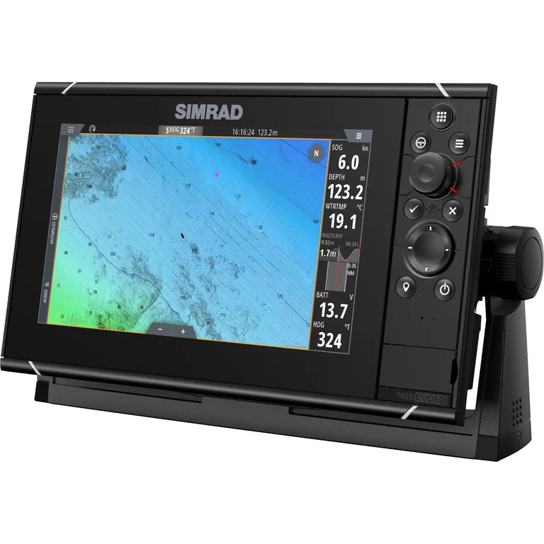 Simrad NSS9 evo3S kartplotter med ekkolodd