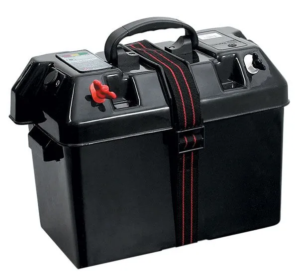 Batterikasse med bærehåndtak og voltmeter