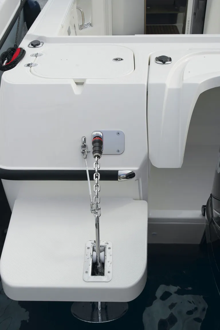 Quick Balder BL3 12V 1500W ankervinsj, 10 mm kjetting, frittfall, kabelar høyre