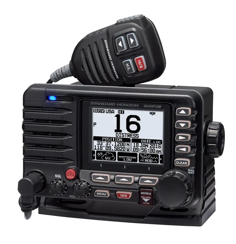 Standard Horizon Quantum GX6000 fastmontert VHF og AIS-mottaker