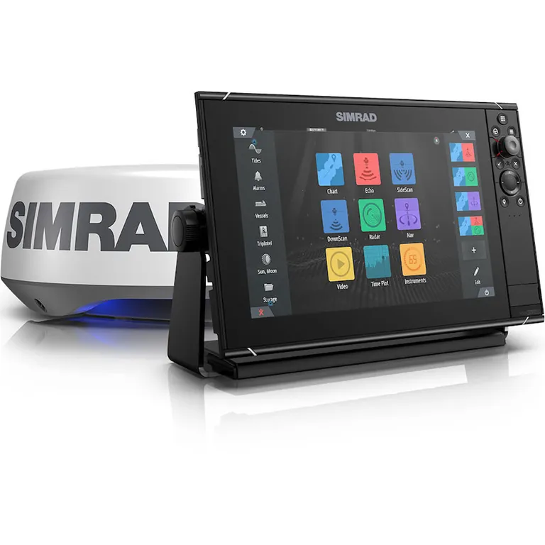 Simrad NSS12 evo3S kartplotter og HALO20+ radarpakke