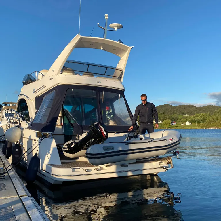 NorDav H Swivel Davit, syrefast stål hvit