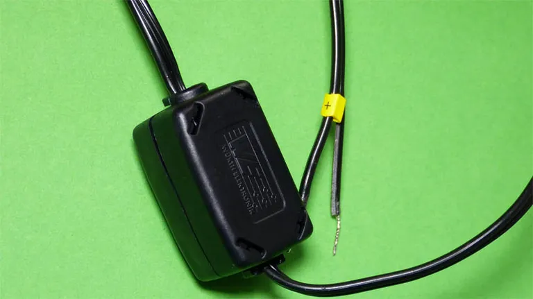 Weatherdock A121 lader til A193-BT-CS