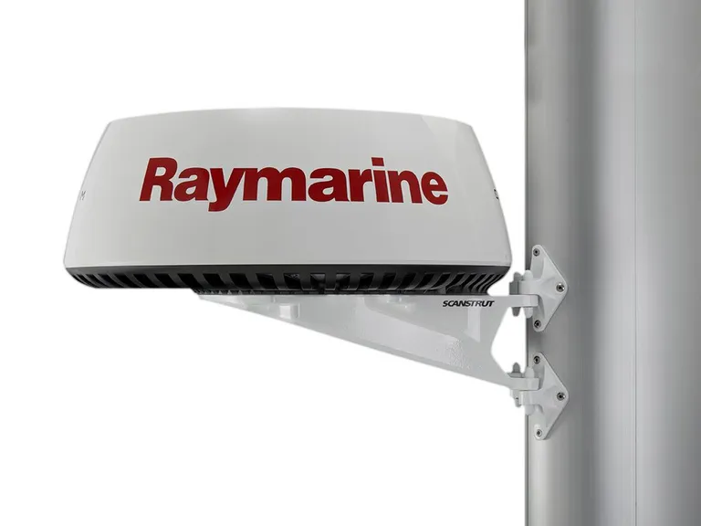 Masteplattform Broadband radarantenne hvit