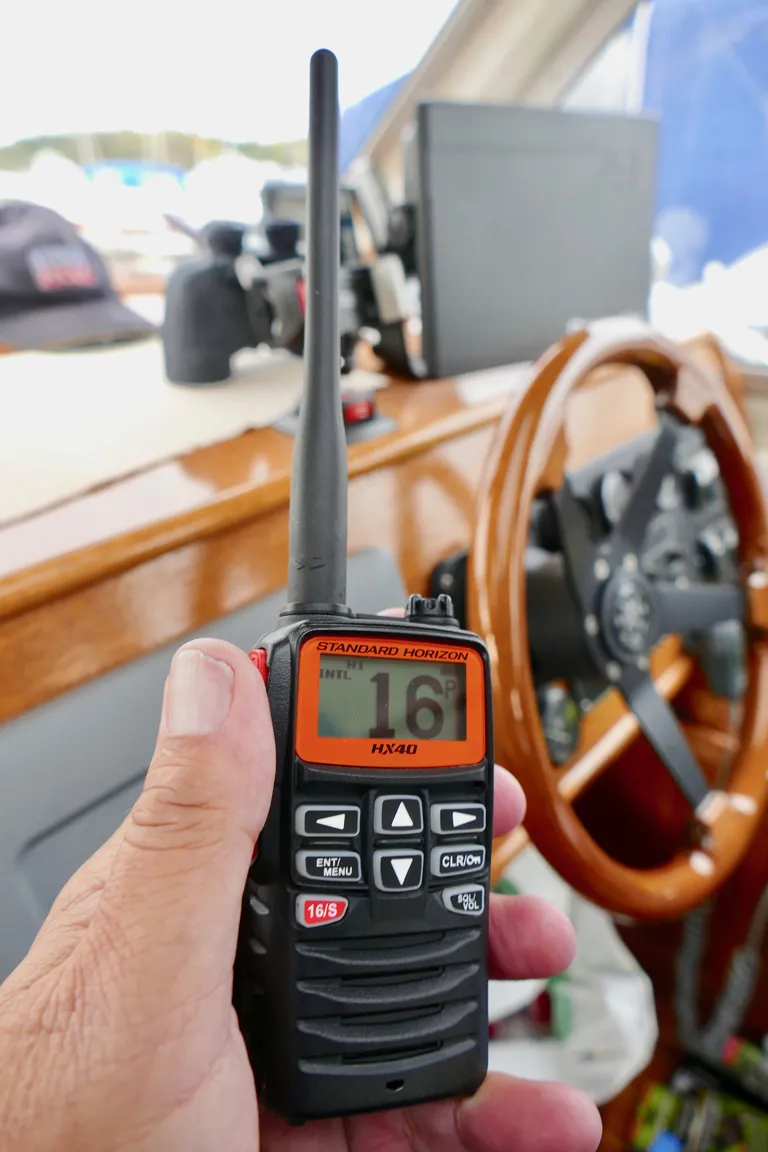 Standard Horizon HX40E håndholdt VHF