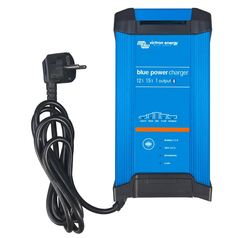 Victron Energy Blue Smart IP22 12V 15A batterilader med 3 kanaler