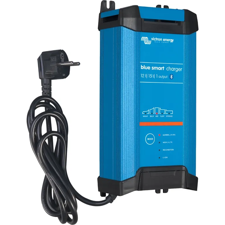 Victron Energy Blue Smart IP22 12V 15A batterilader med 3 kanaler