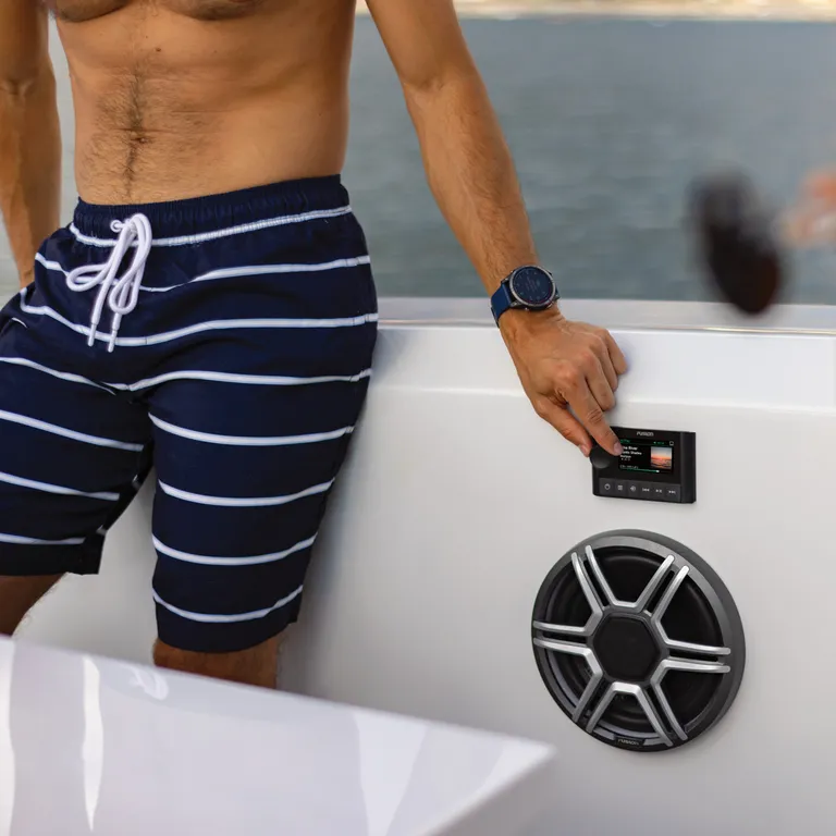 Fusion Apollo-høyttalere 7,7"LED sportsgrå