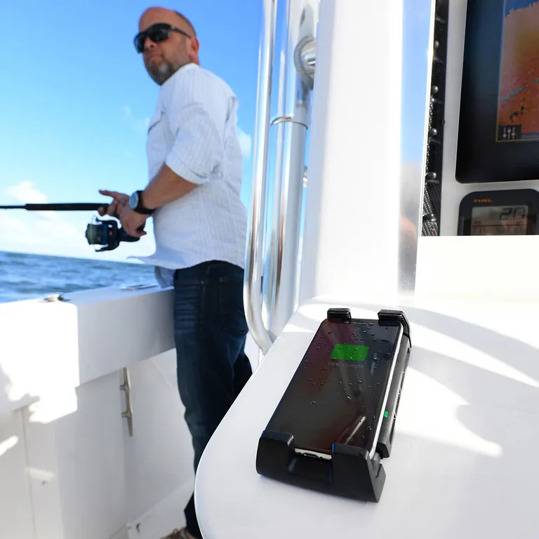 Scanstrut Wireless Active mobilholder med 15W trådløs Qi-lader