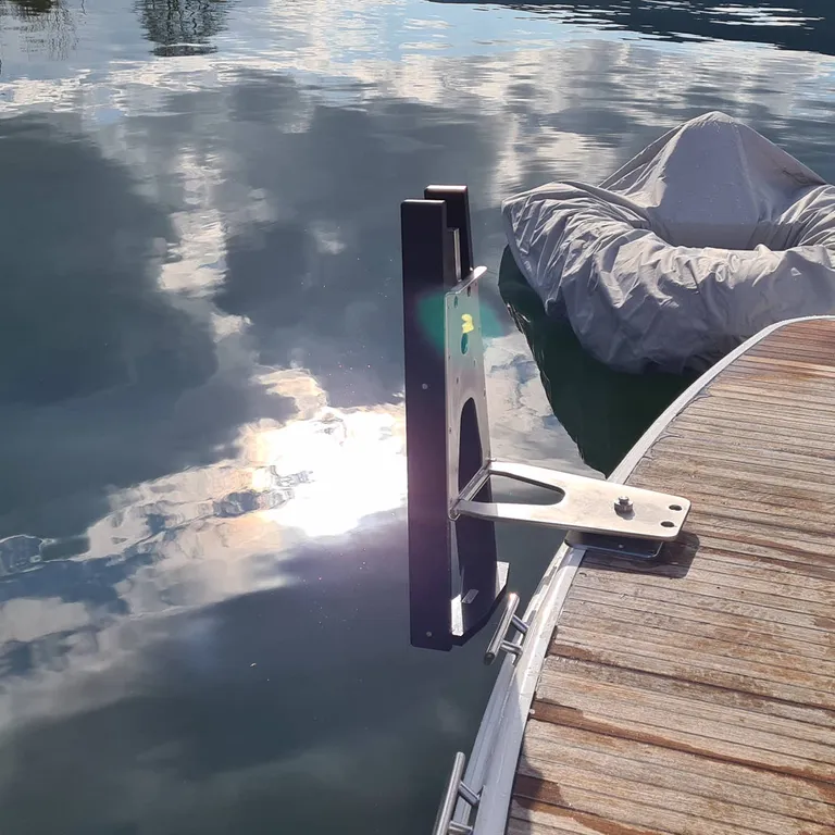 NorDav V Swivel Davit, syrefast stål sort