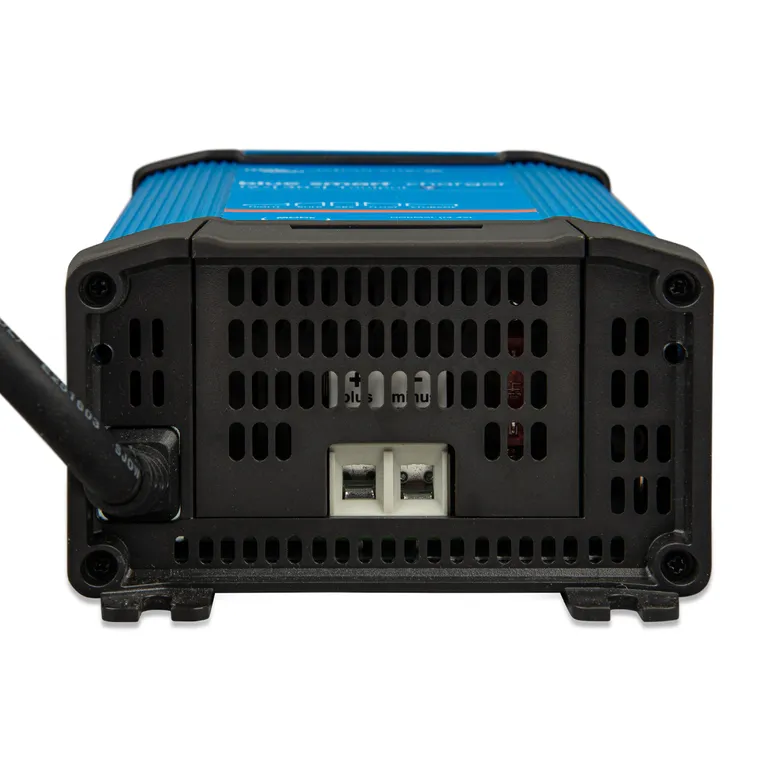 Victron Energy Blue Smart IP22 12V 15A batterilader 1-kanal