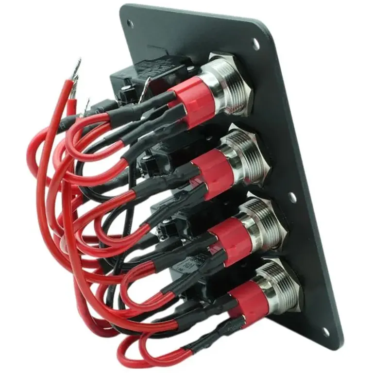 ProSupply Bryterpanel 4 Brytere med sikringsholder 