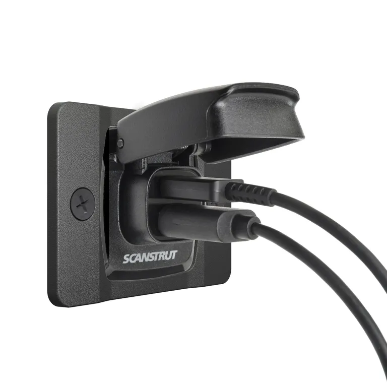 Scanstrut SC-USB-F4 Flip Pro, ultra-rask USB-A og USB-C kontakt. 12/24V