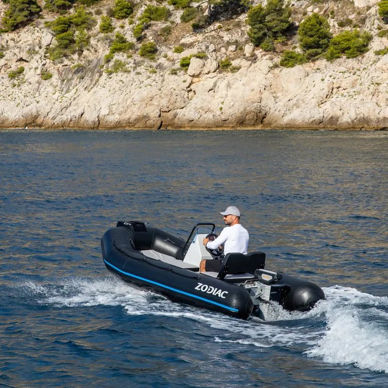 Torqeedo Cruice 3.0 RS, elektrisk påhengsmotor for fjernstyring, kort stamme, tilsvarer 6 hk