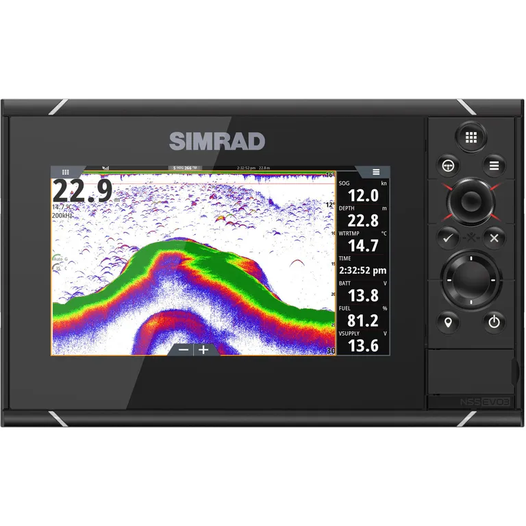 Simrad NSS7 evo3 kartplotter med ekkolodd