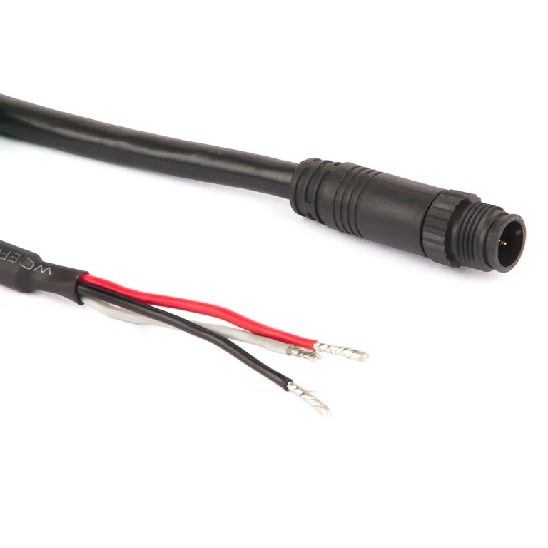 Raymarine Axiom strømkabel med NMEA2000-kontakt (90°)