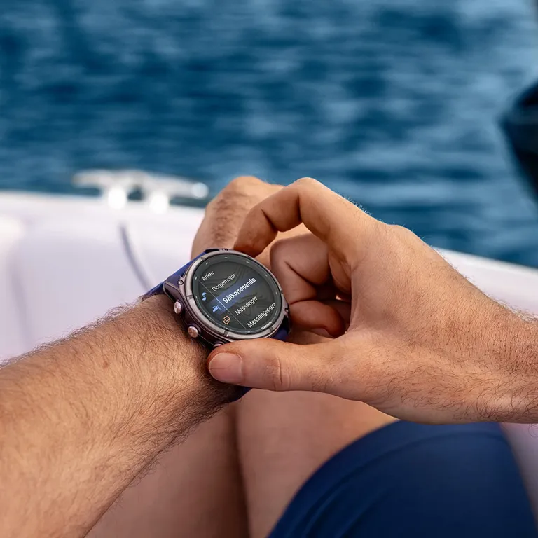 Garmin quatix 8 PRO, 47 mm maritim smartklokke med AMOLED-skjerm og inReach